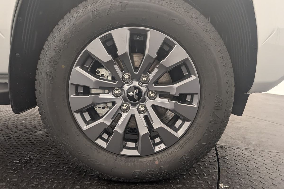2025 Mitsubishi Triton GLS MV 4X4