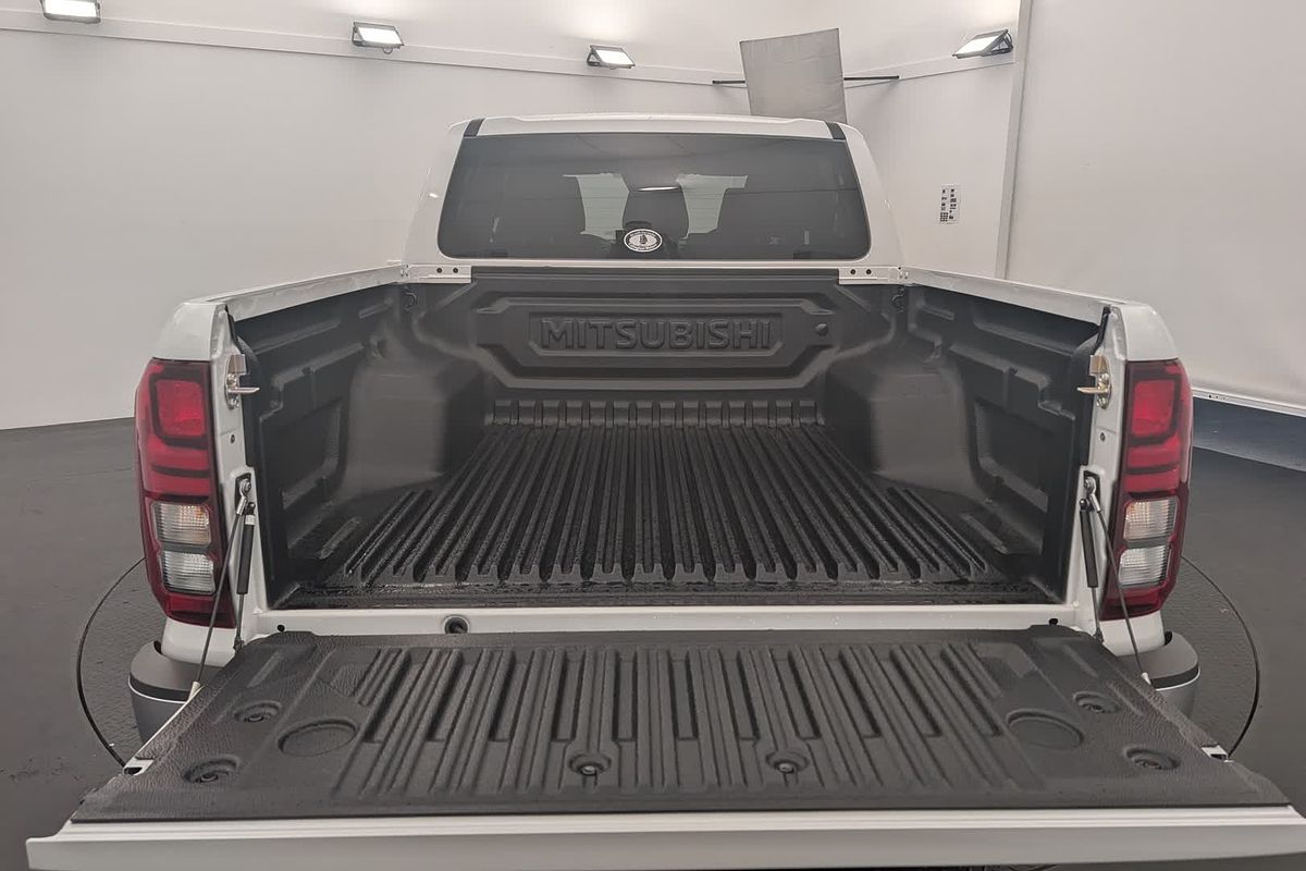 2025 Mitsubishi Triton GLS MV 4X4