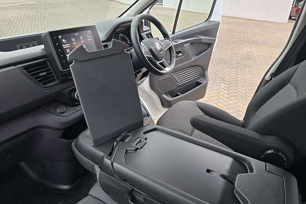 2023 Renault Trafic Pro X82 SWB