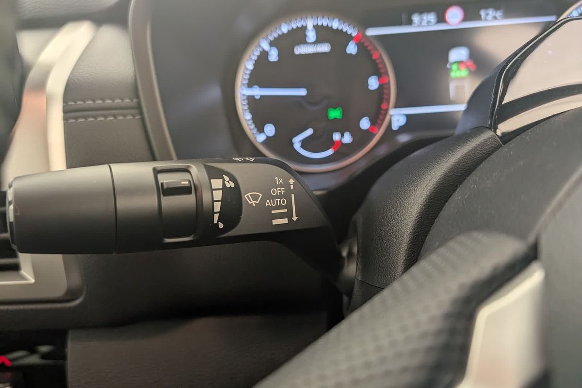 2025 Mitsubishi Triton GLS MV 4X4