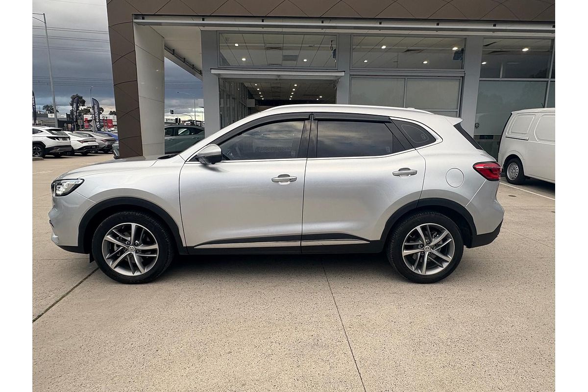 2022 MG HS Essence SAS23