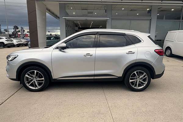 2022 MG HS Essence SAS23