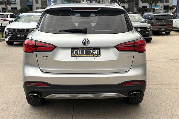 2022 MG HS Essence SAS23