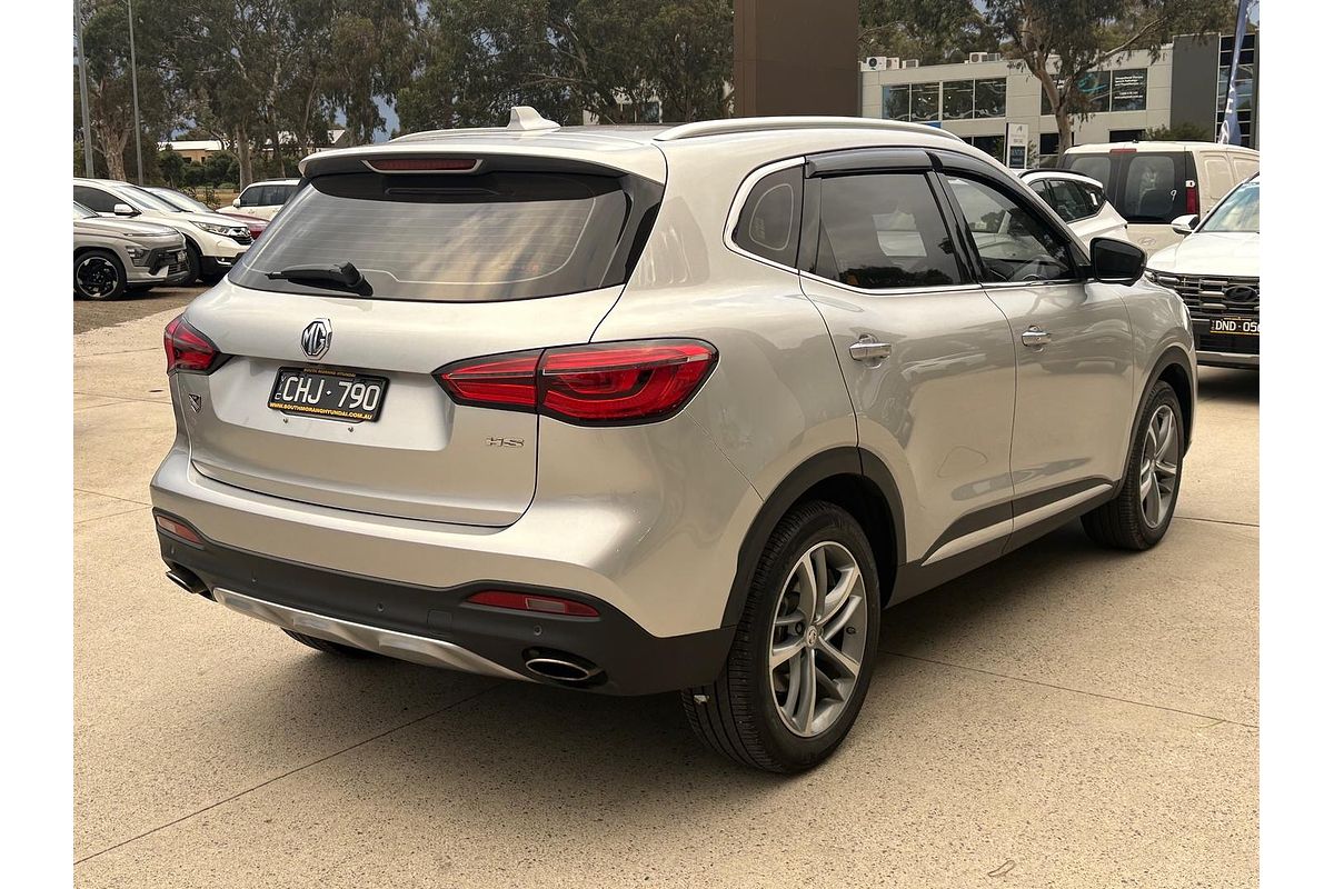 2022 MG HS Essence SAS23