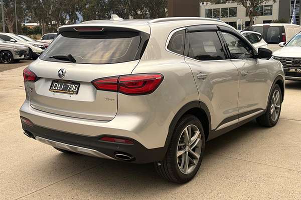 2022 MG HS Essence SAS23