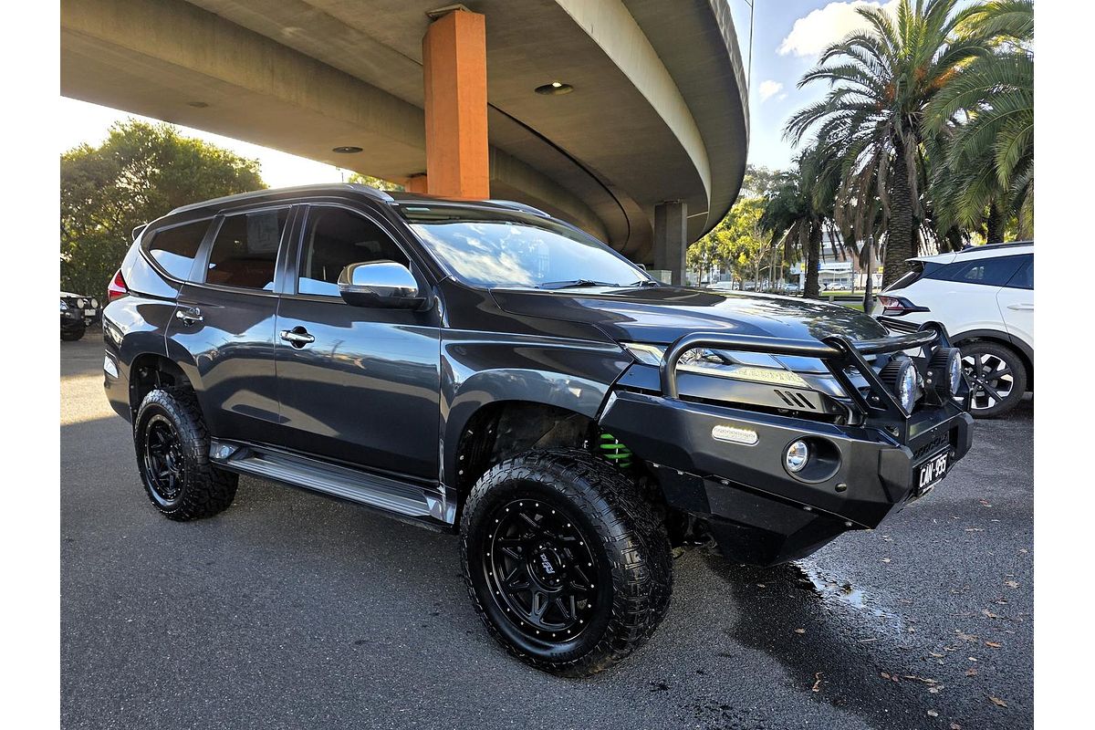 2022 Mitsubishi Pajero Sport GLS QF