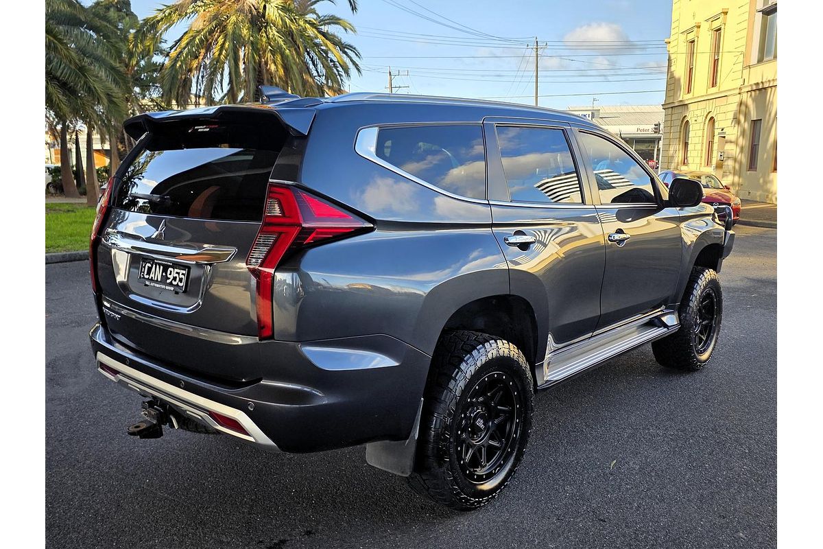 2022 Mitsubishi Pajero Sport GLS QF