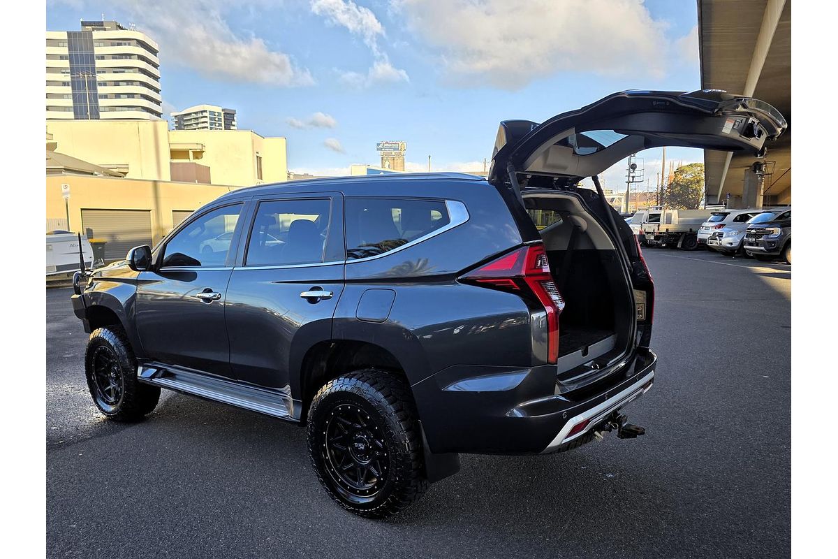 2022 Mitsubishi Pajero Sport GLS QF