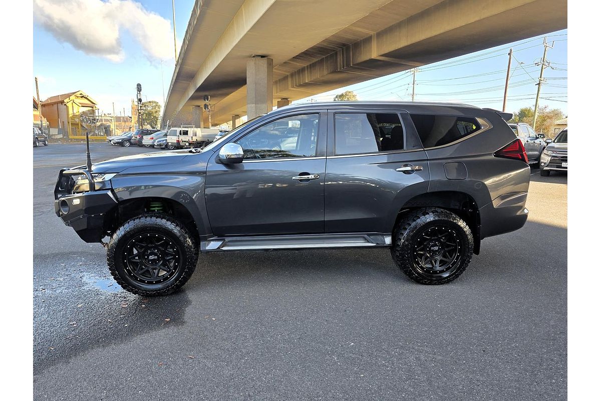 2022 Mitsubishi Pajero Sport GLS QF