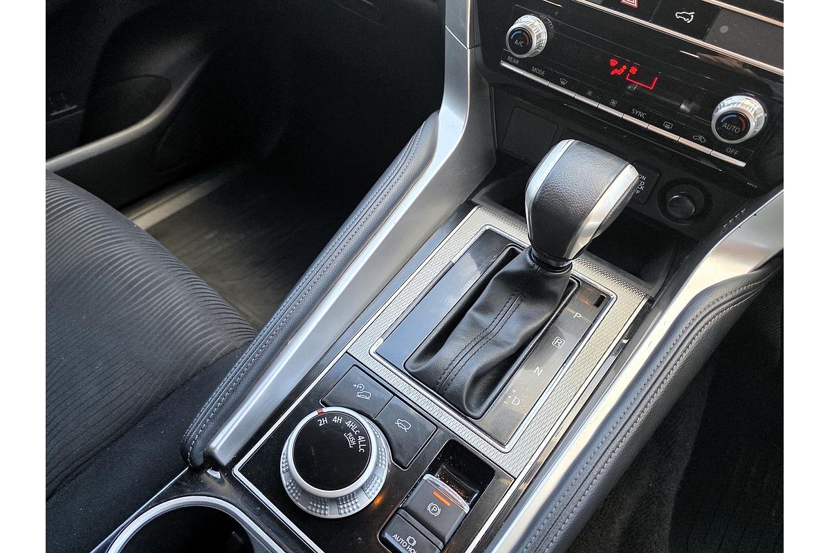 2022 Mitsubishi Pajero Sport GLS QF