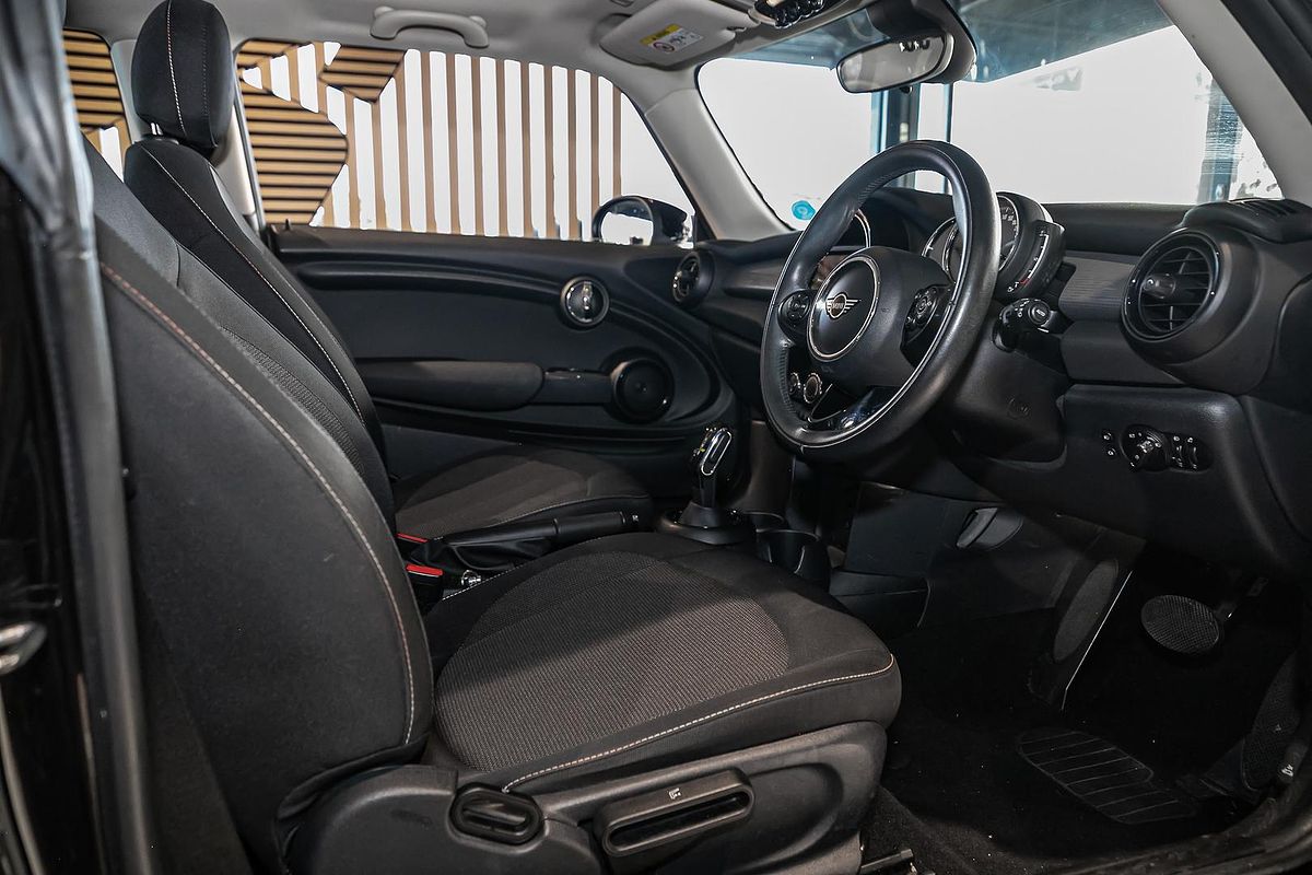 2019 MINI Hatch Cooper F56 LCI