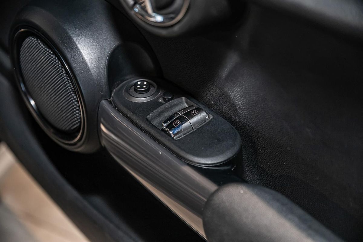 2019 MINI Hatch Cooper F56 LCI