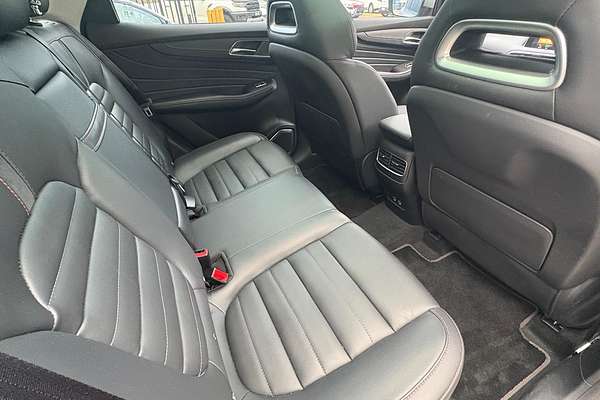 2022 MG HS Essence SAS23
