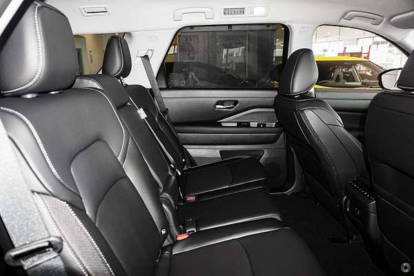 2024 Nissan Pathfinder Ti R53