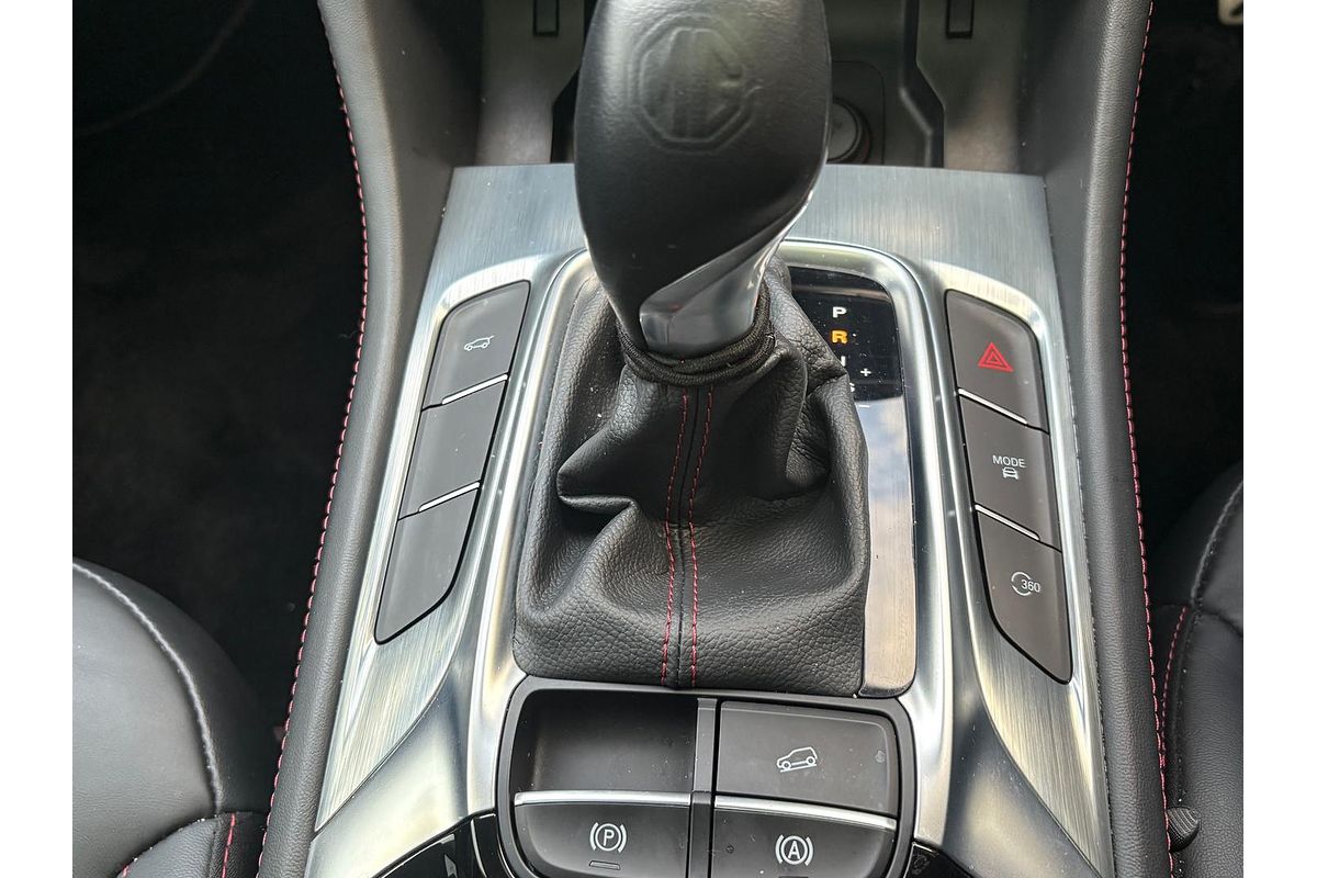2022 MG HS Essence SAS23