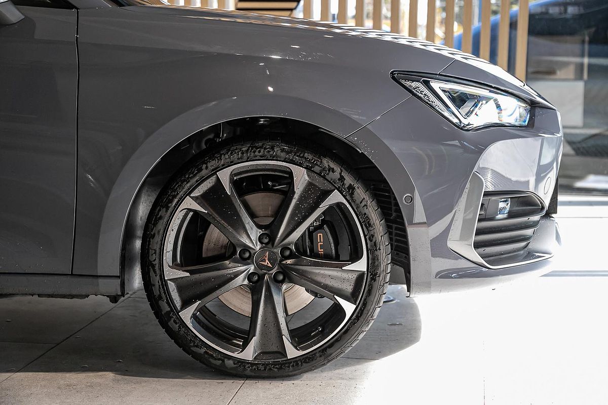 2024 CUPRA Leon VZe KL