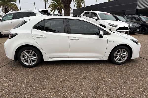 2022 Toyota Corolla Ascent Sport Hybrid ZWE211R