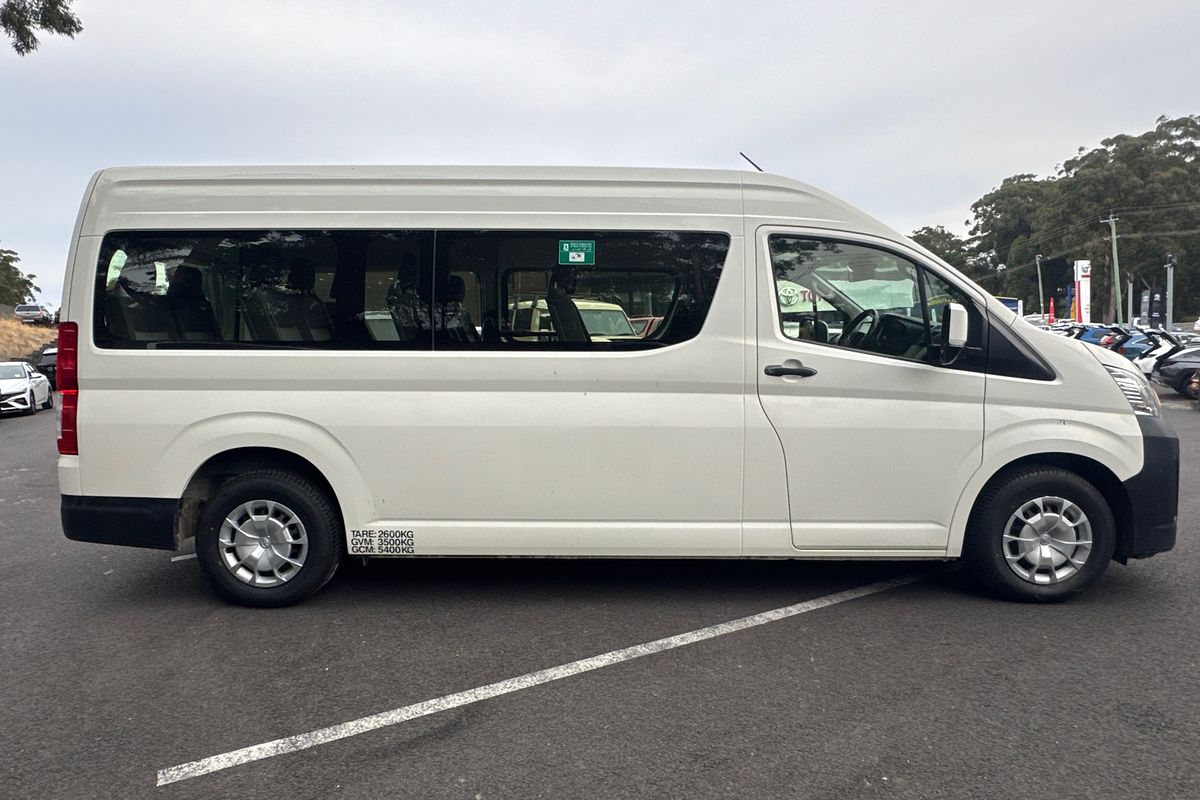 2021 Toyota Hiace Commuter GDH322R