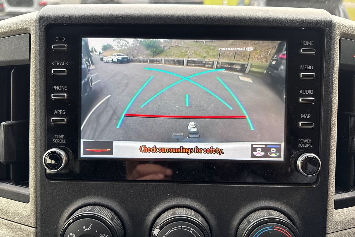 2021 Toyota Hiace Commuter GDH322R