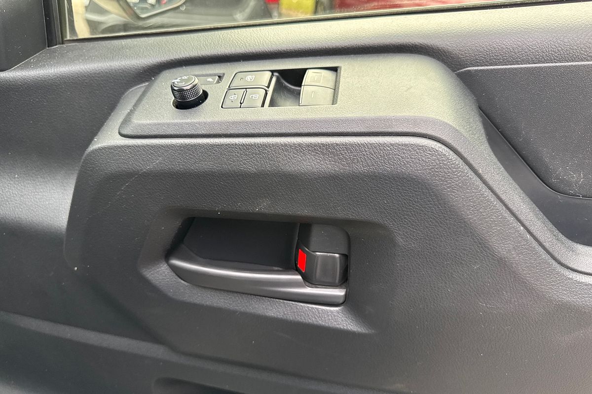 2021 Toyota Hiace Commuter GDH322R