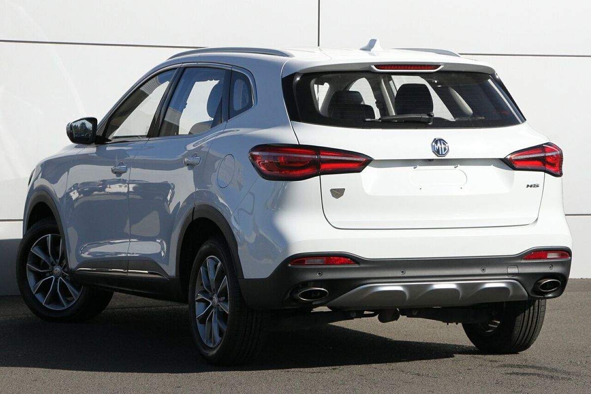 2022 MG HS Vibe SAS23