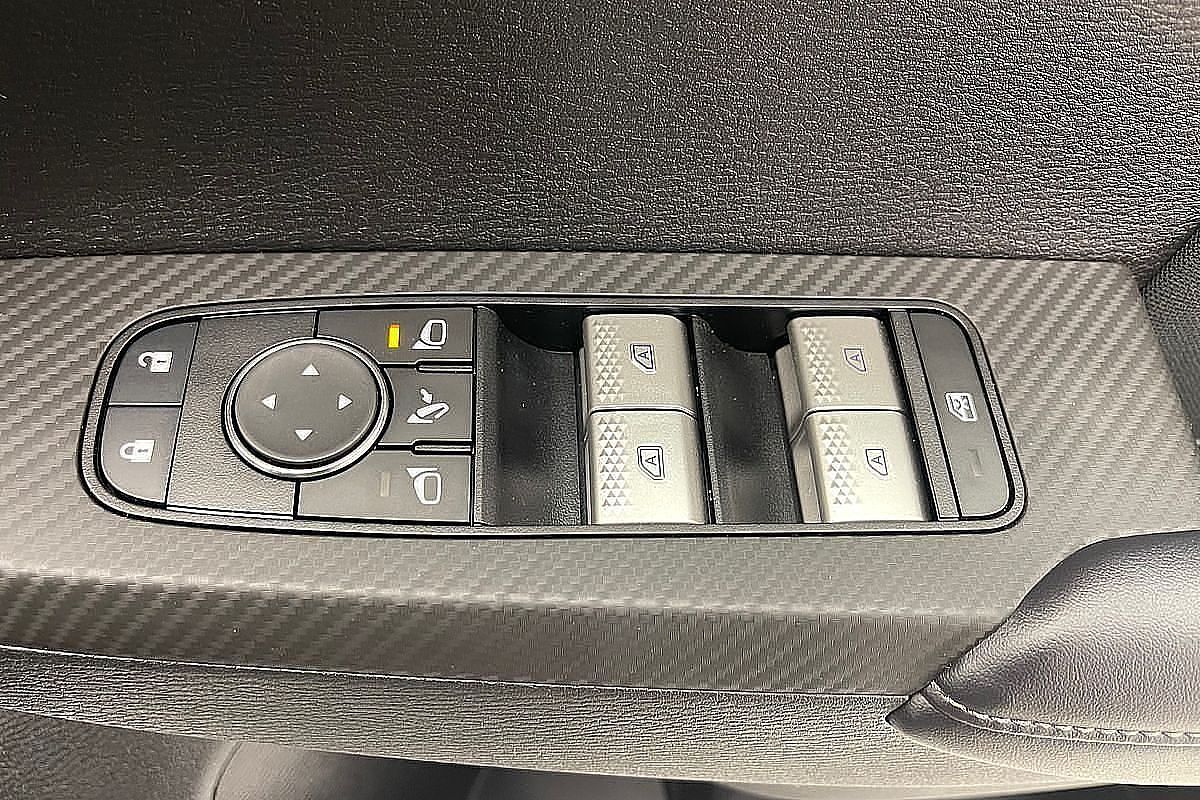 2024 Mitsubishi Outlander LS ZM