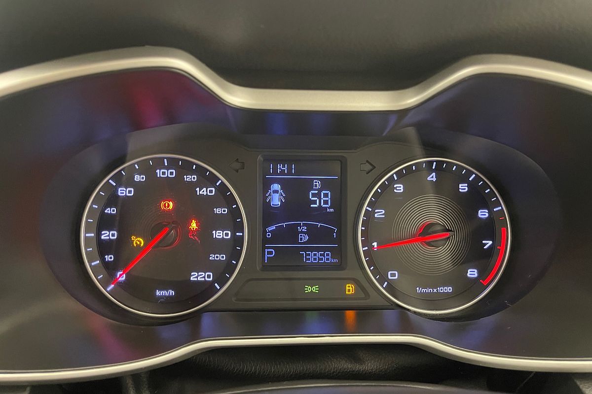 2020 MG ZS Essence AZS1