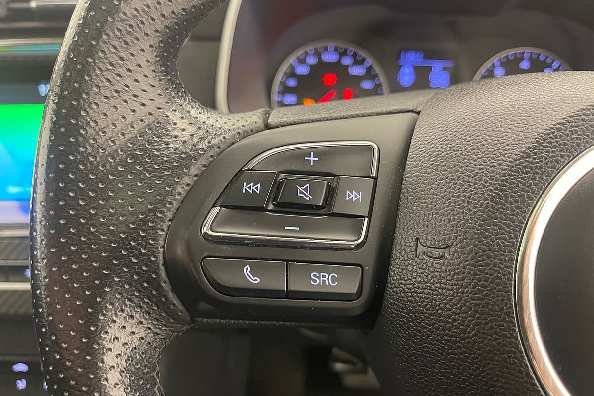 2020 MG ZS Essence AZS1