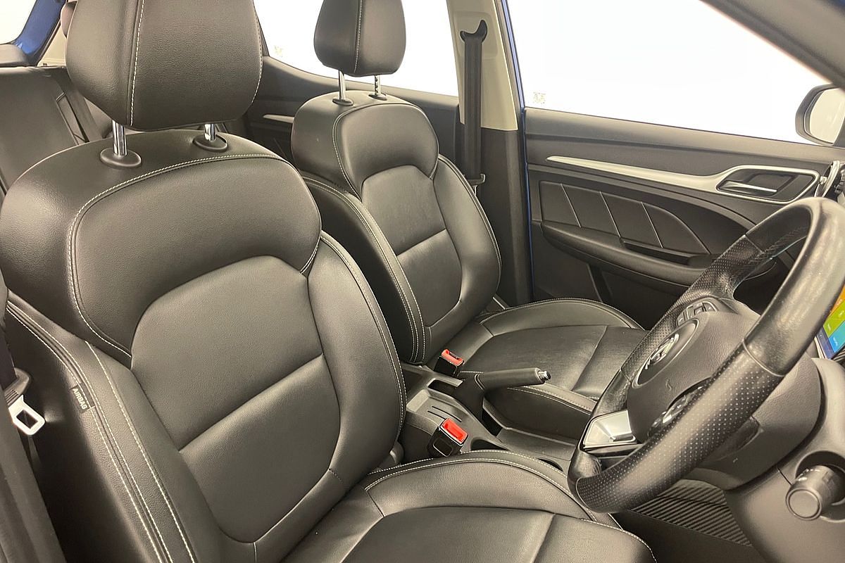 2020 MG ZS Essence AZS1