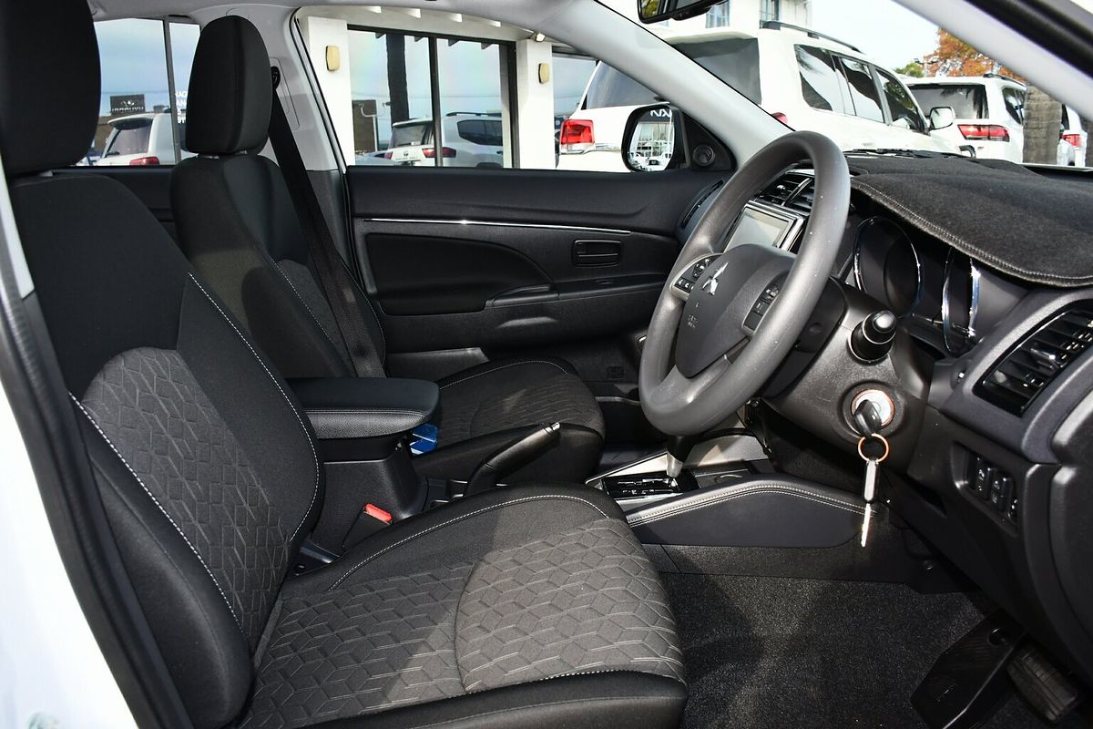 2024 Mitsubishi ASX ES XD