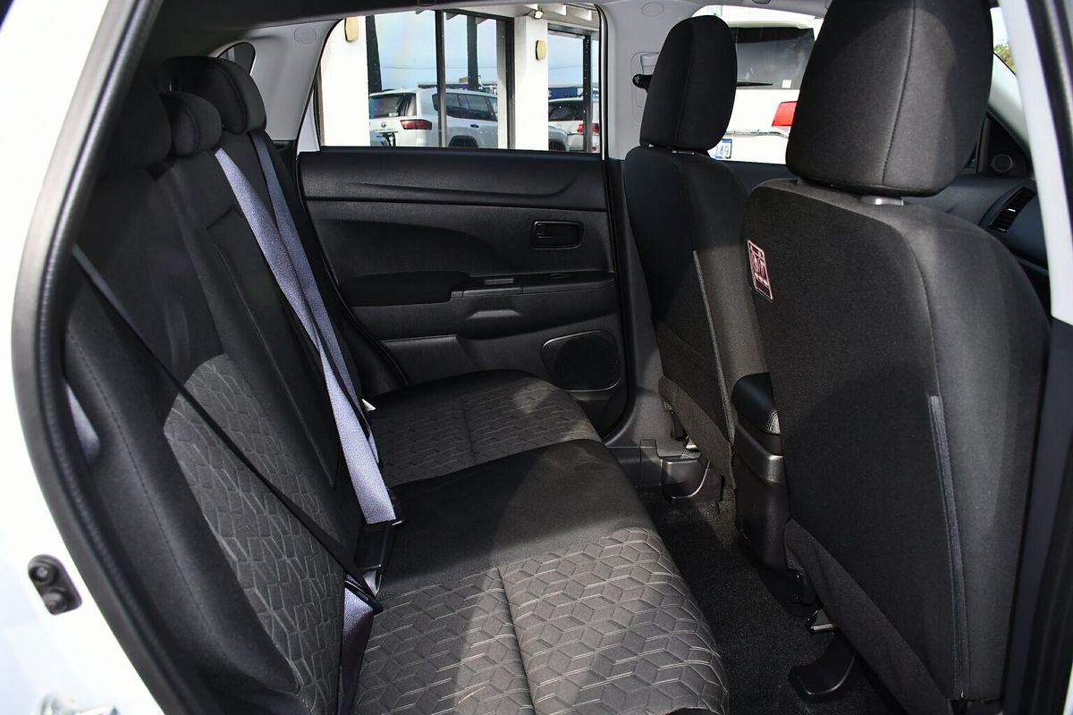 2024 Mitsubishi ASX ES XD