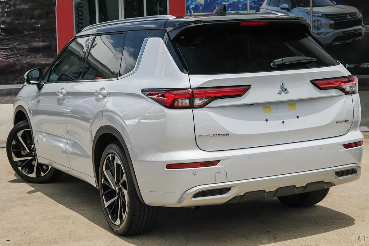 2025 Mitsubishi Outlander Exceed Tourer ZM AWD