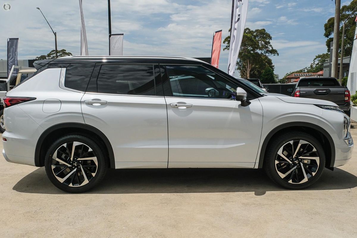 2025 Mitsubishi Outlander Exceed Tourer ZM AWD