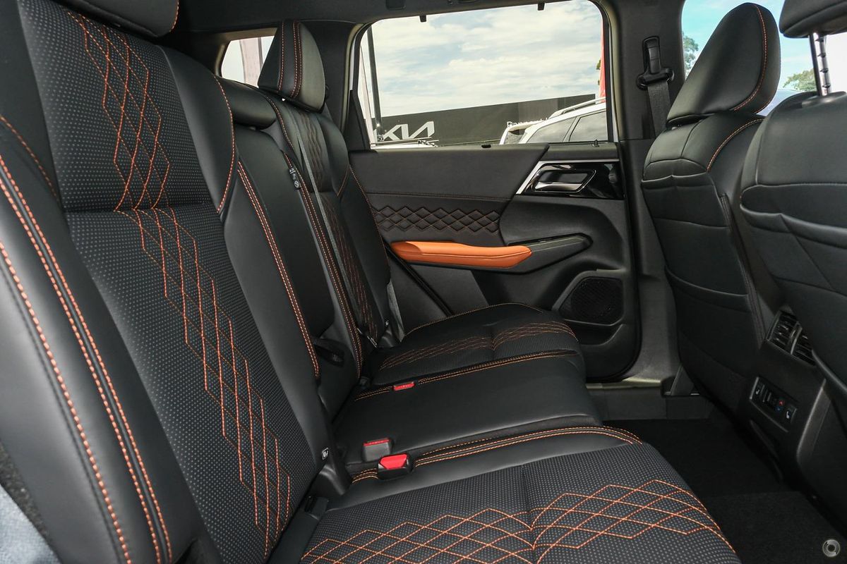 2025 Mitsubishi Outlander Exceed Tourer ZM AWD
