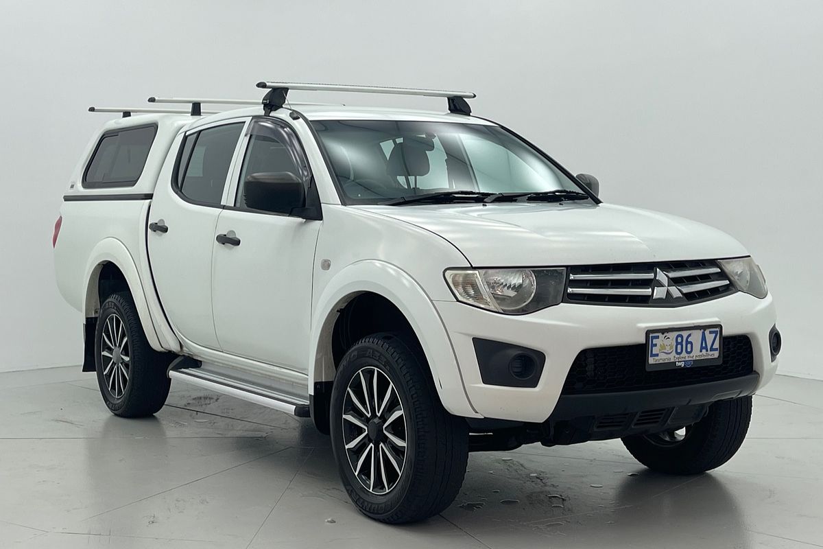 2014 Mitsubishi Triton GLX MN 4X4