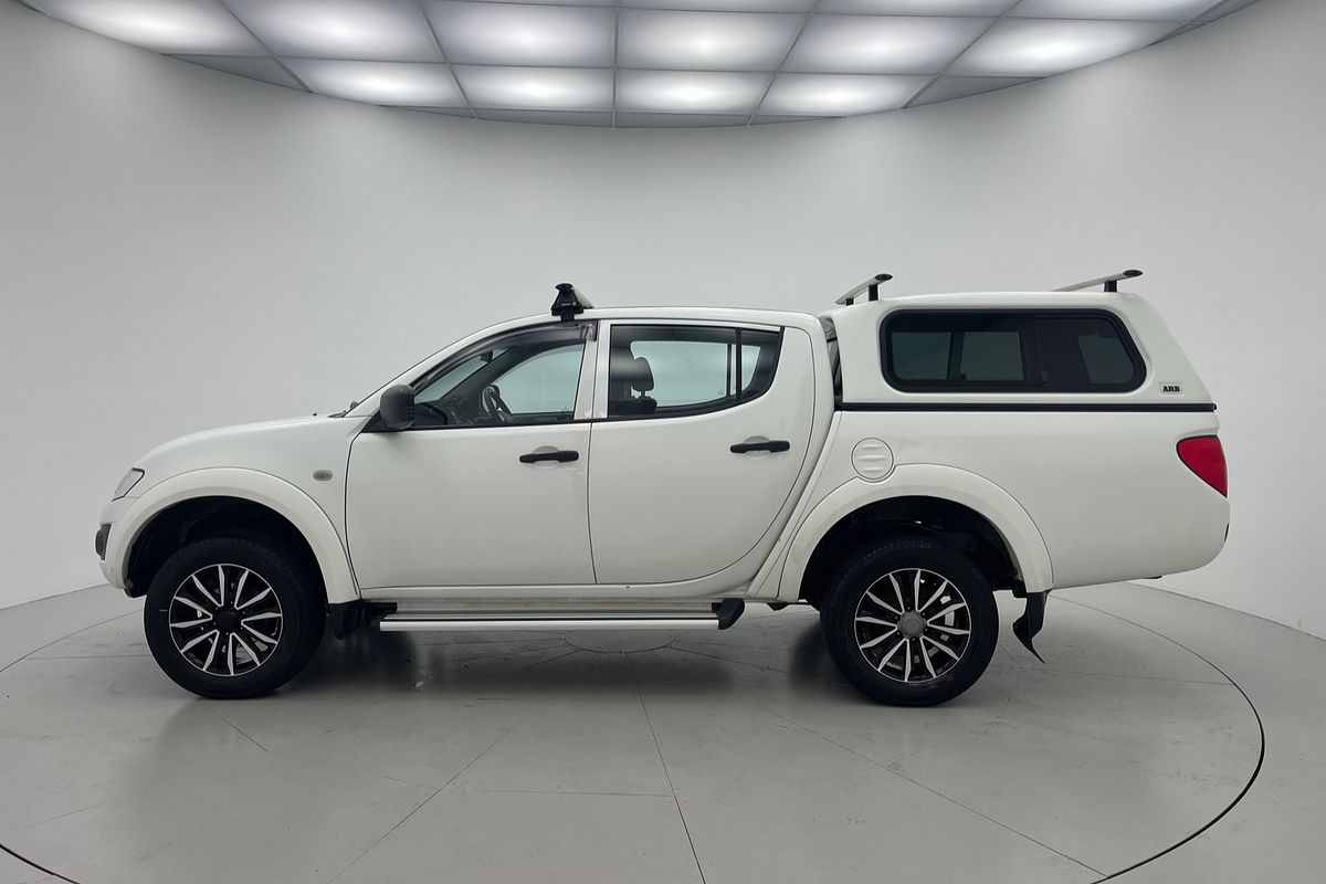 2014 Mitsubishi Triton GLX MN 4X4