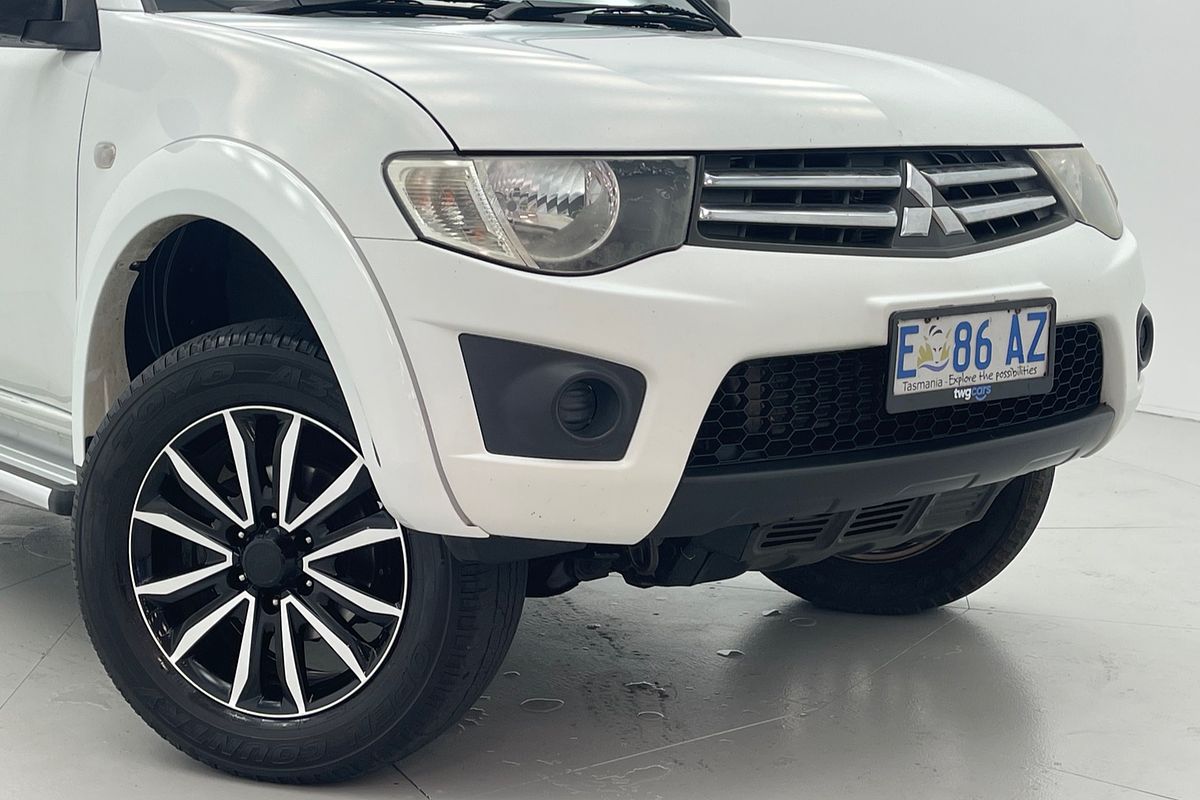 2014 Mitsubishi Triton GLX MN 4X4