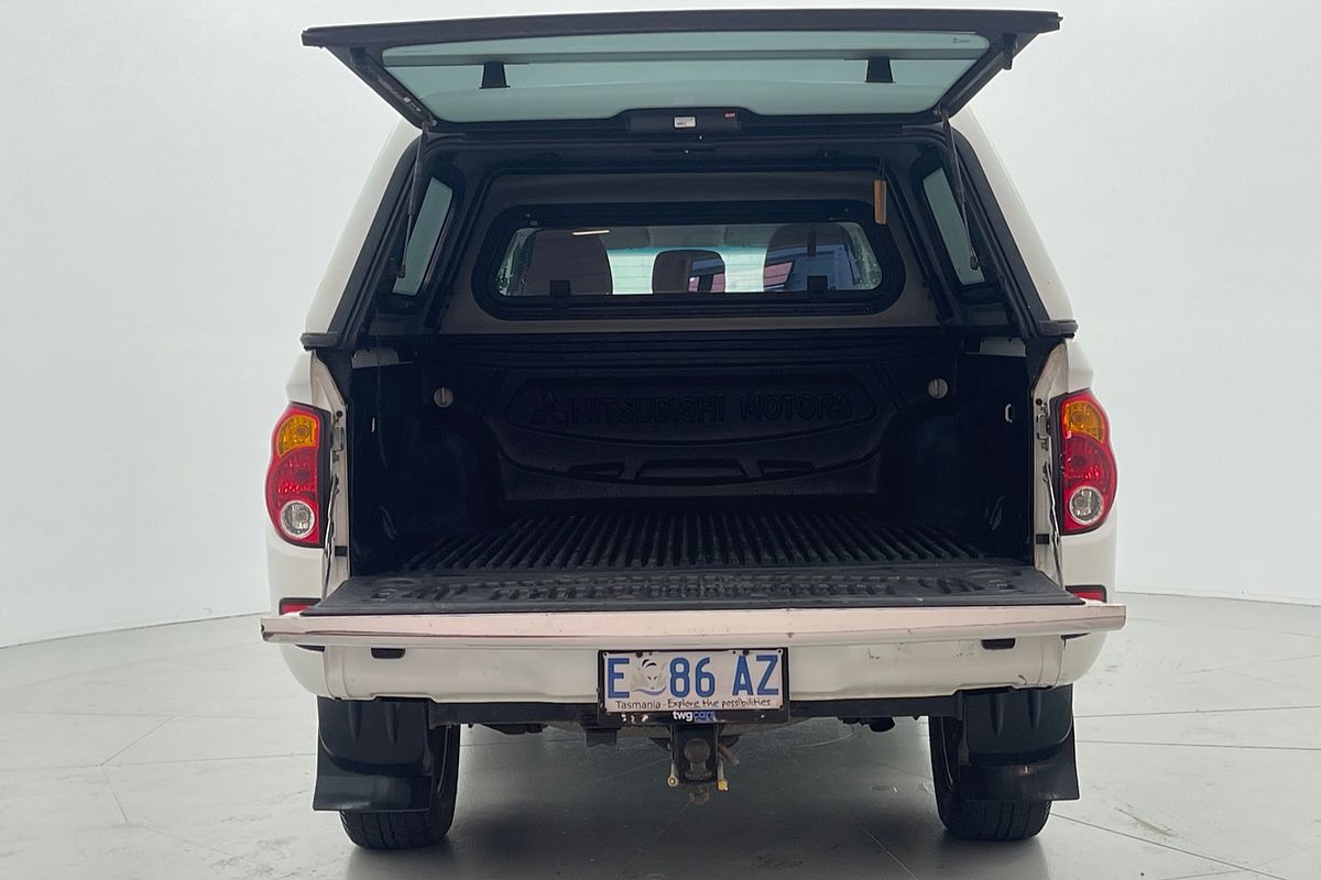 2014 Mitsubishi Triton GLX MN 4X4