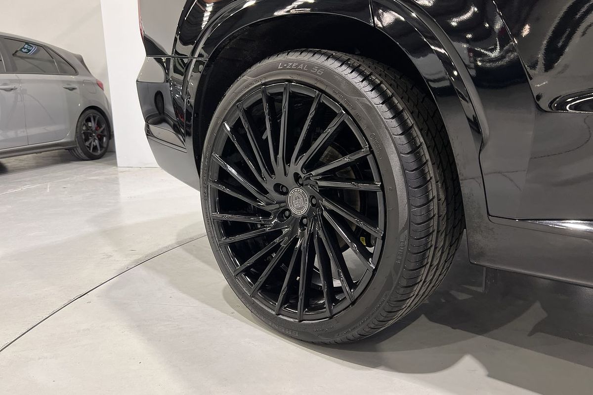 2023 Hyundai Palisade Calligraphy Black Ink LX2.V4