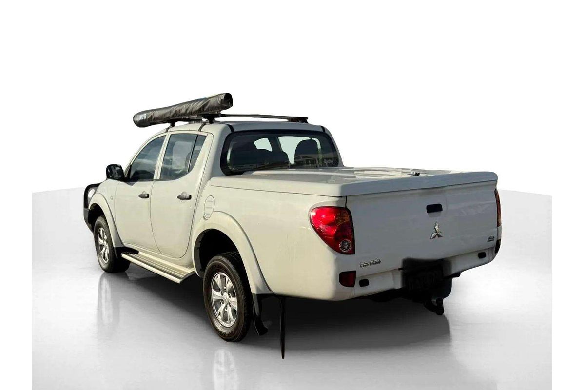 2014 Mitsubishi Triton GLX MN 4X4