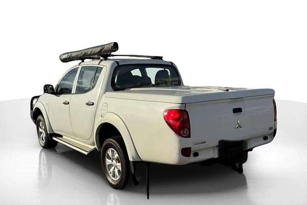 2014 Mitsubishi Triton GLX MN 4X4