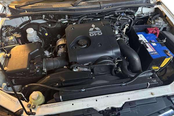 2014 Mitsubishi Triton GLX MN 4X4