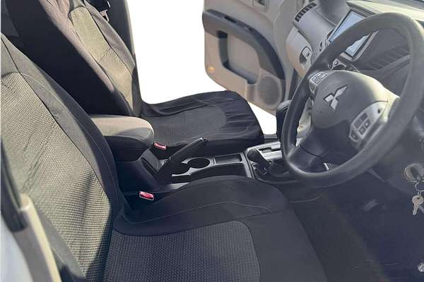 2014 Mitsubishi Triton GLX MN 4X4