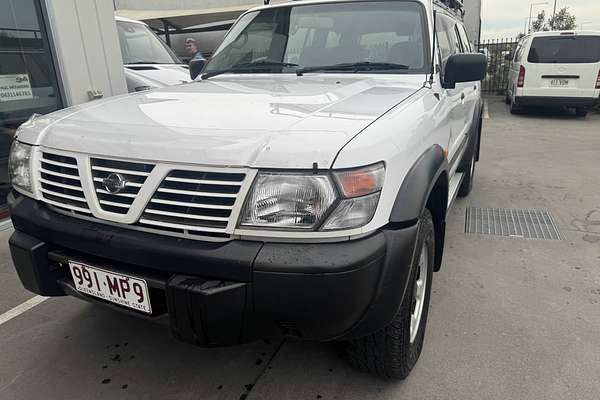 2000 Nissan Patrol ST GU