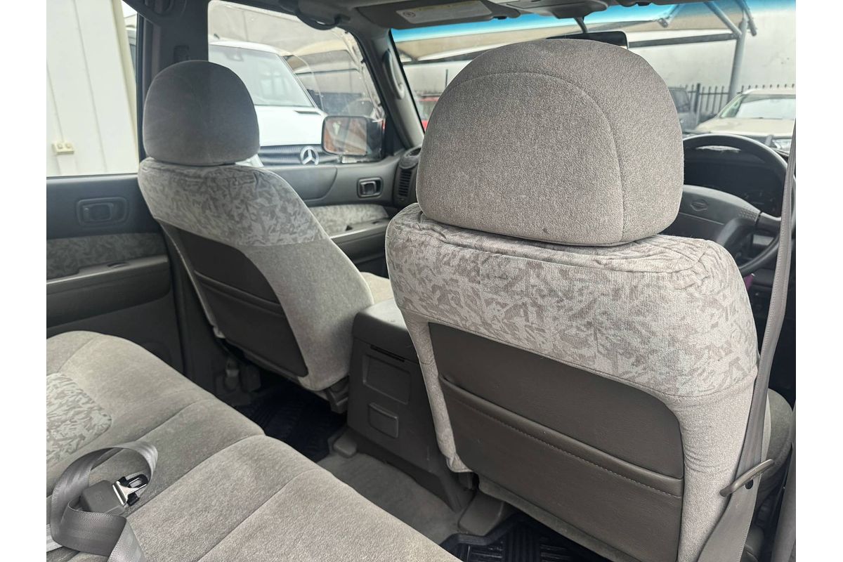 2000 Nissan Patrol ST GU
