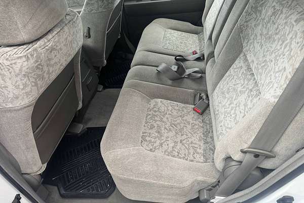 2000 Nissan Patrol ST GU