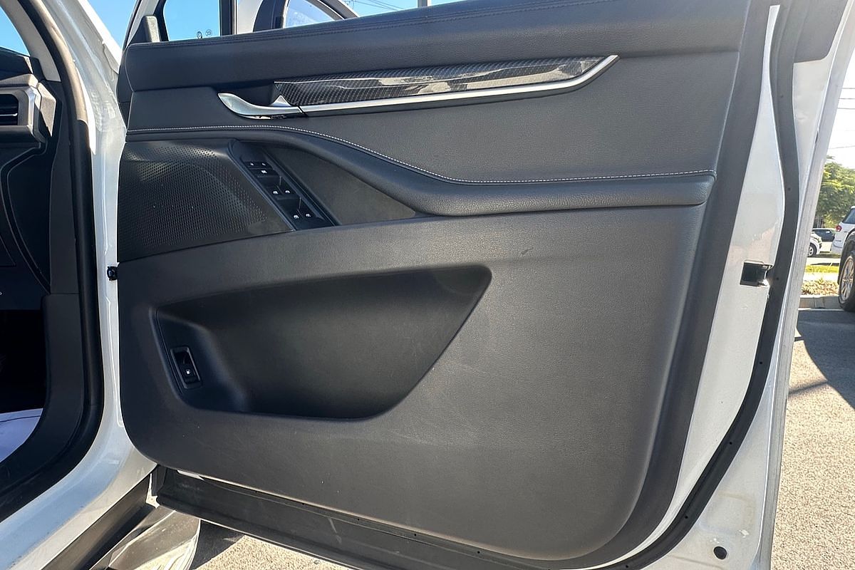 2022 LDV D90 Executive SV9A
