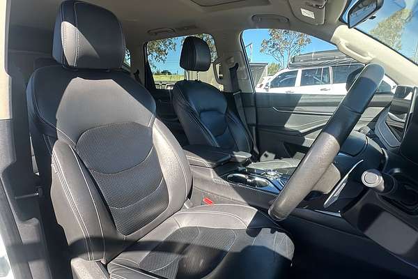 2022 LDV D90 Executive SV9A