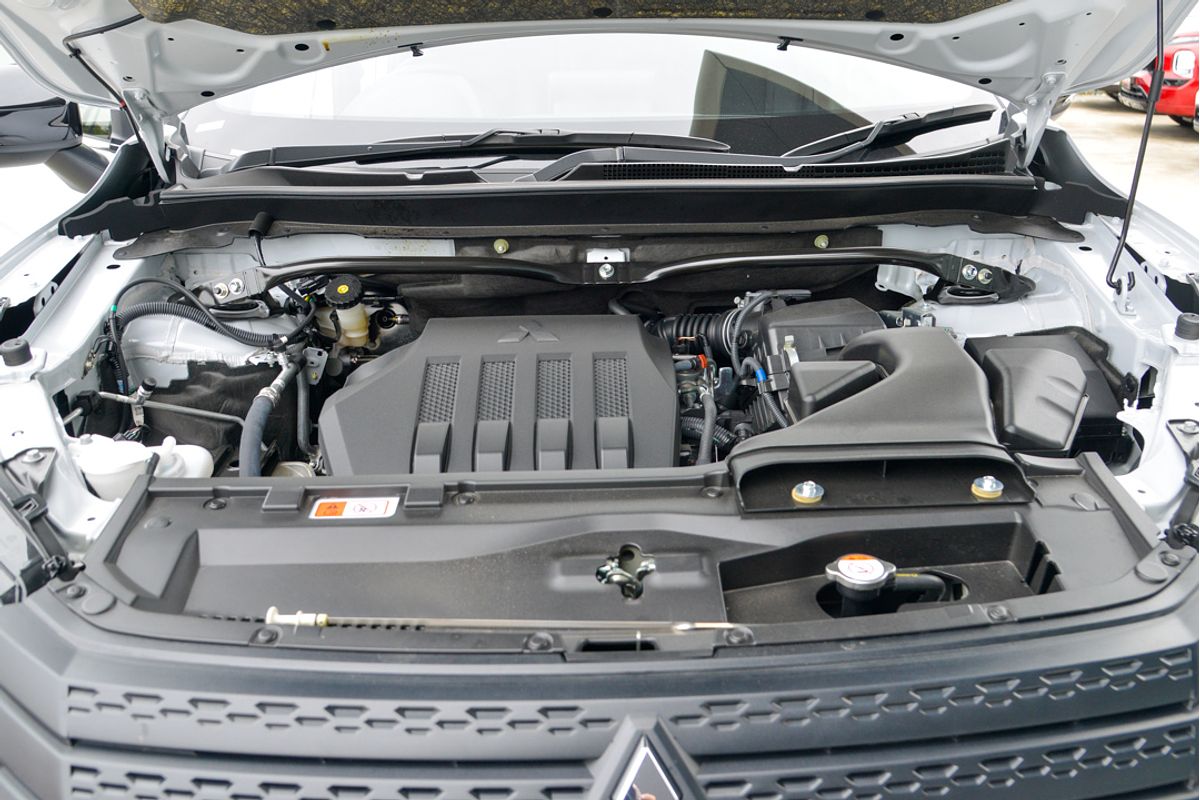 2024 Mitsubishi Eclipse Cross Black Edition YB