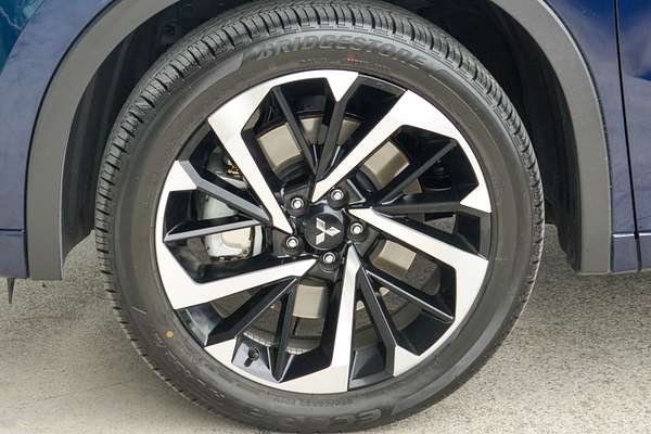 2024 Mitsubishi Outlander PHEV Exceed ZM
